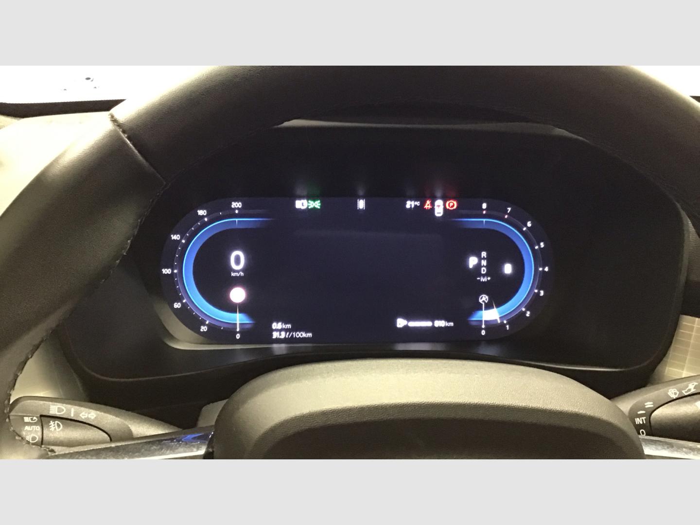 Volvo XC40 XC40 Core, B3 Mild hybrid, Gasolina