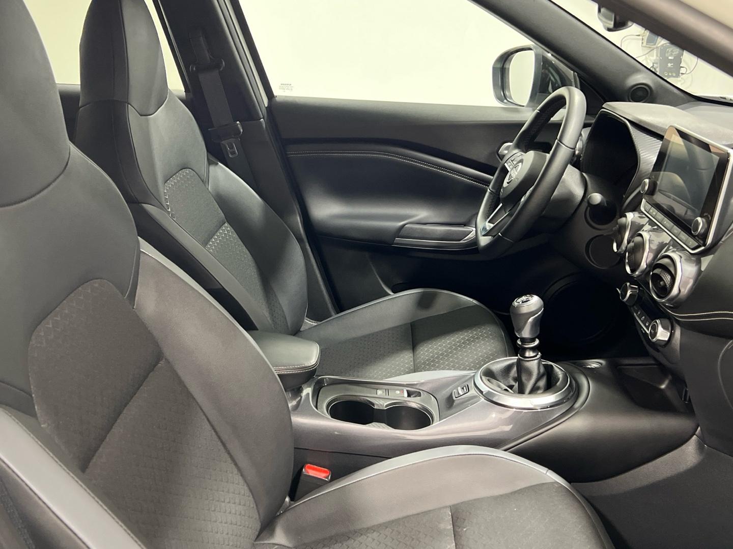 Nissan JUKE 1.0 DIG-T 84KW N-CONNECTA 114 5P