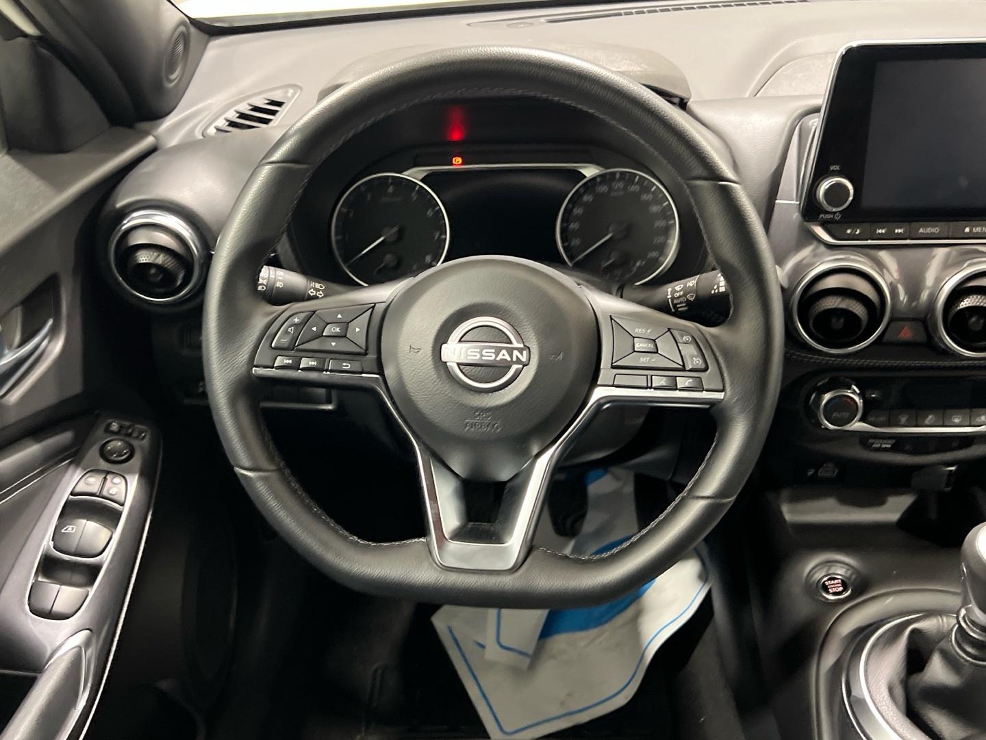 Nissan JUKE 1.0 DIG-T 84KW N-CONNECTA 114 5P