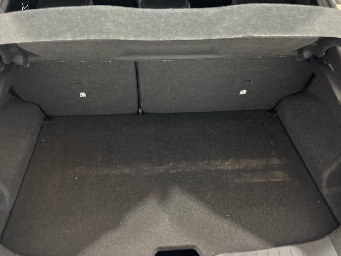 Nissan JUKE 1.0 DIG-T 84KW N-CONNECTA 114 5P