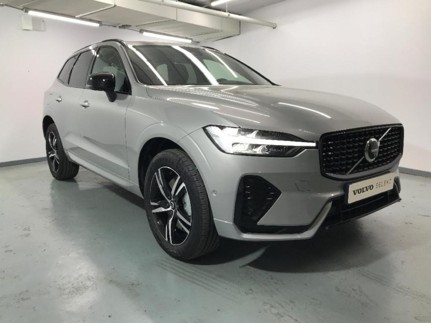 Volvo XC60 R-Design, B4 mild hybrid (diésel)