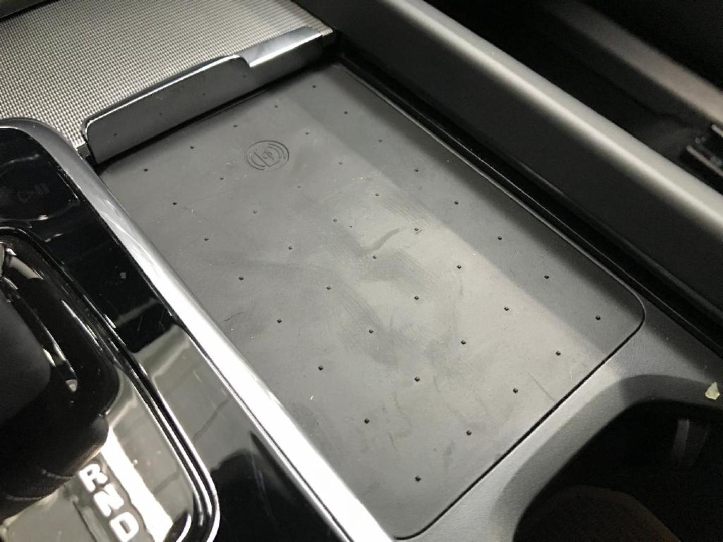 Volvo XC60 R-Design, B4 mild hybrid (diésel)