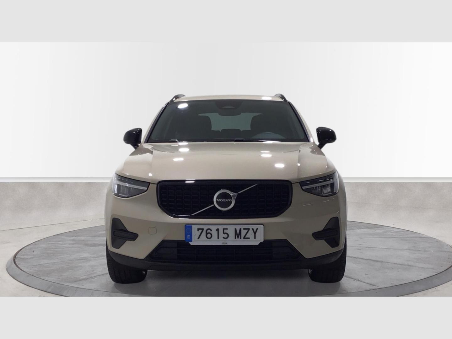 Volvo XC40 XC40 Plus, B3 Mild hybrid, Gasolina, Dark