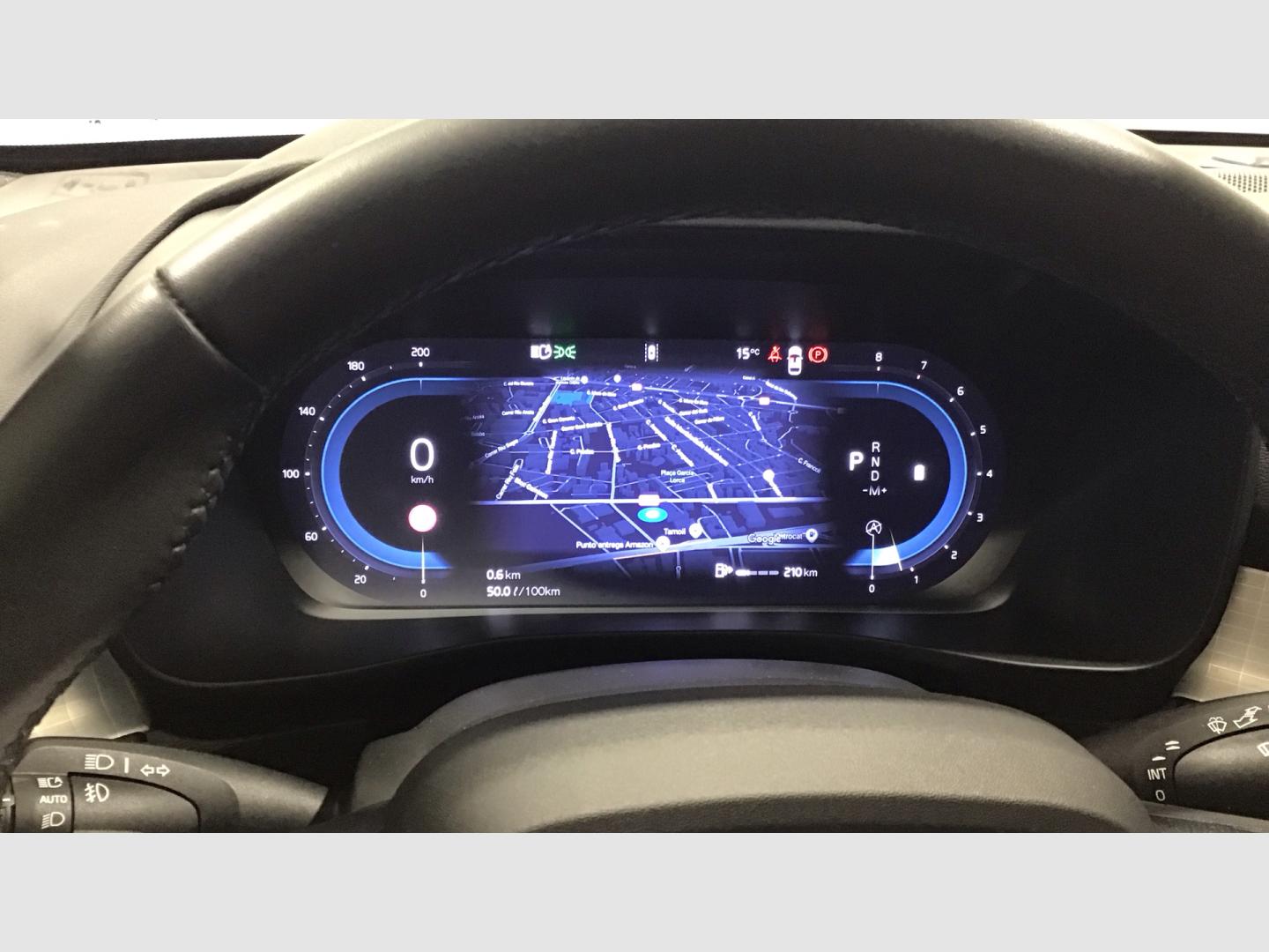 Volvo XC40 XC40 Plus, B3 Mild hybrid, Gasolina, Dark