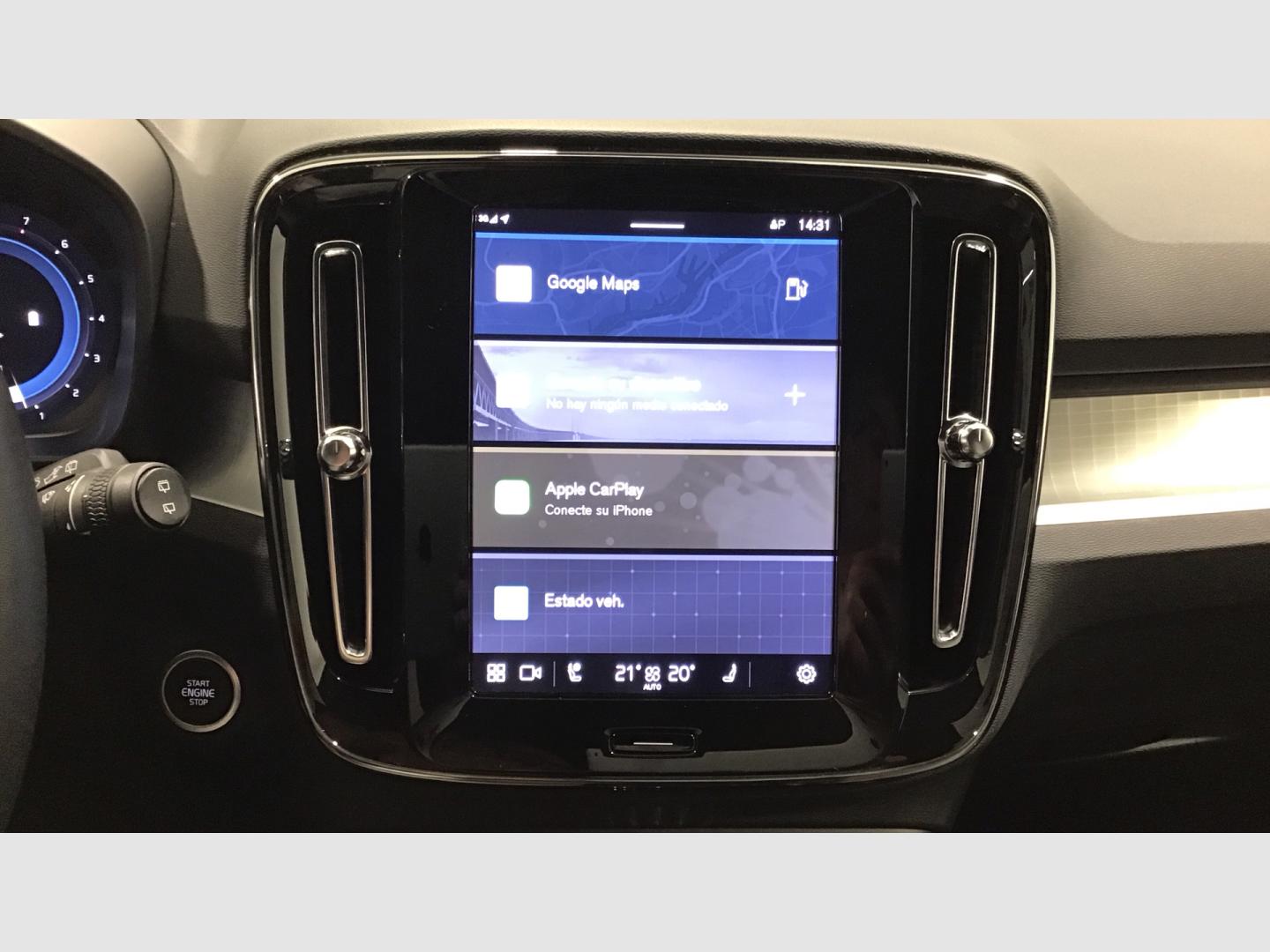 Volvo XC40 XC40 Plus, B3 Mild hybrid, Gasolina, Dark