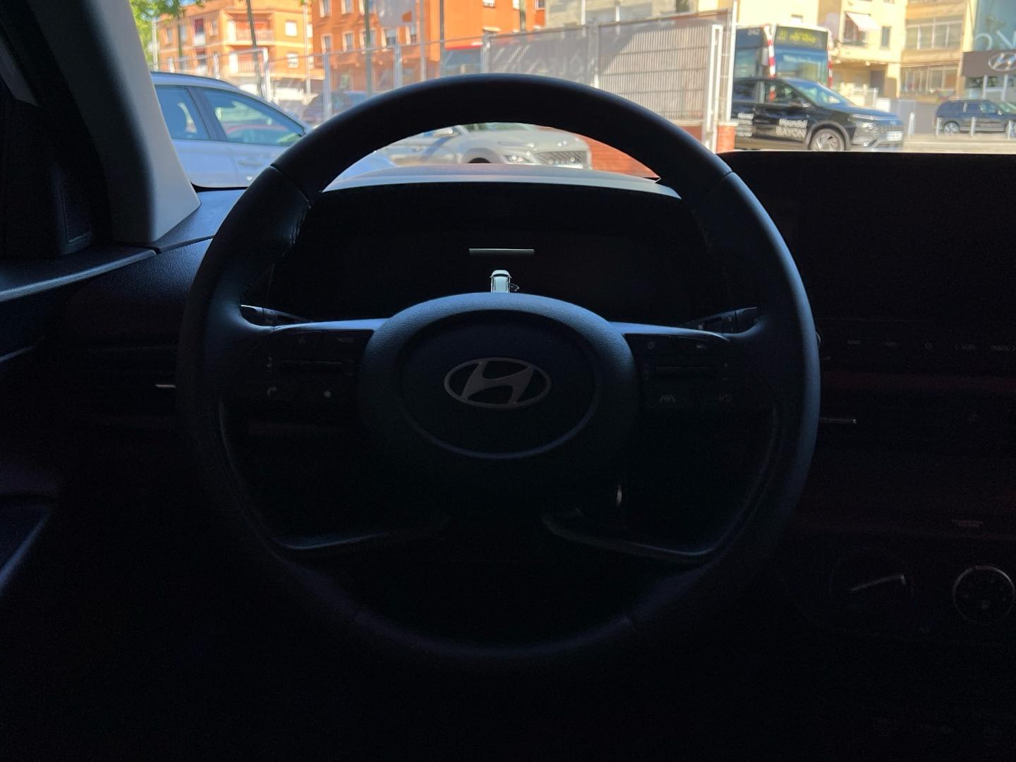 Hyundai Bayon 1.0 TGDI MHEV 74KW MAXX DCT 100 5P