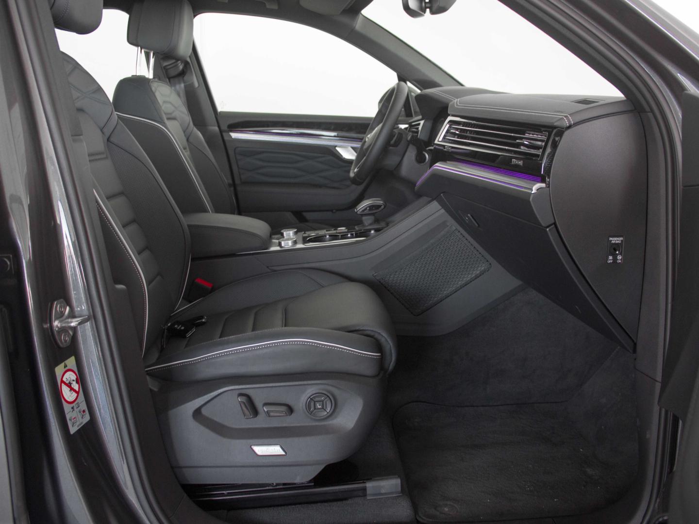 Volkswagen Touareg EHYBRID ELEGANCE 3.0 V6 TSI 4MOTION 250 KW (340 CV) / 100 KW (136 CV) TIPTRONIC 8 VEL.