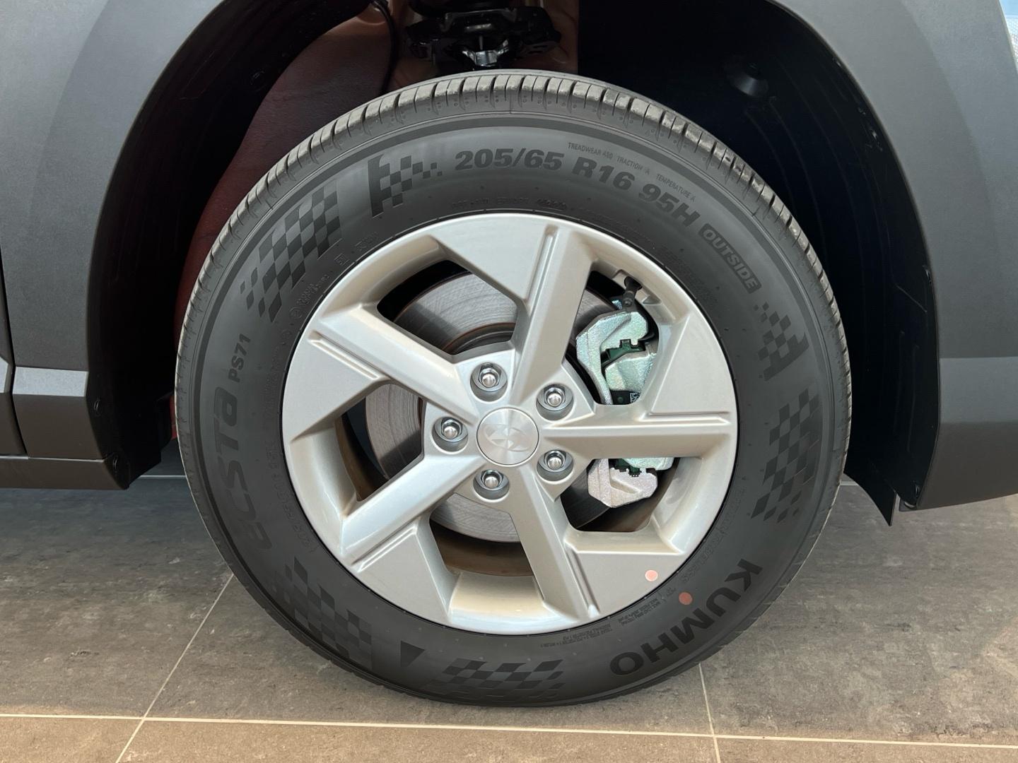 Hyundai Kona 1.6 GDI HEV MAXX DCT 129 5P