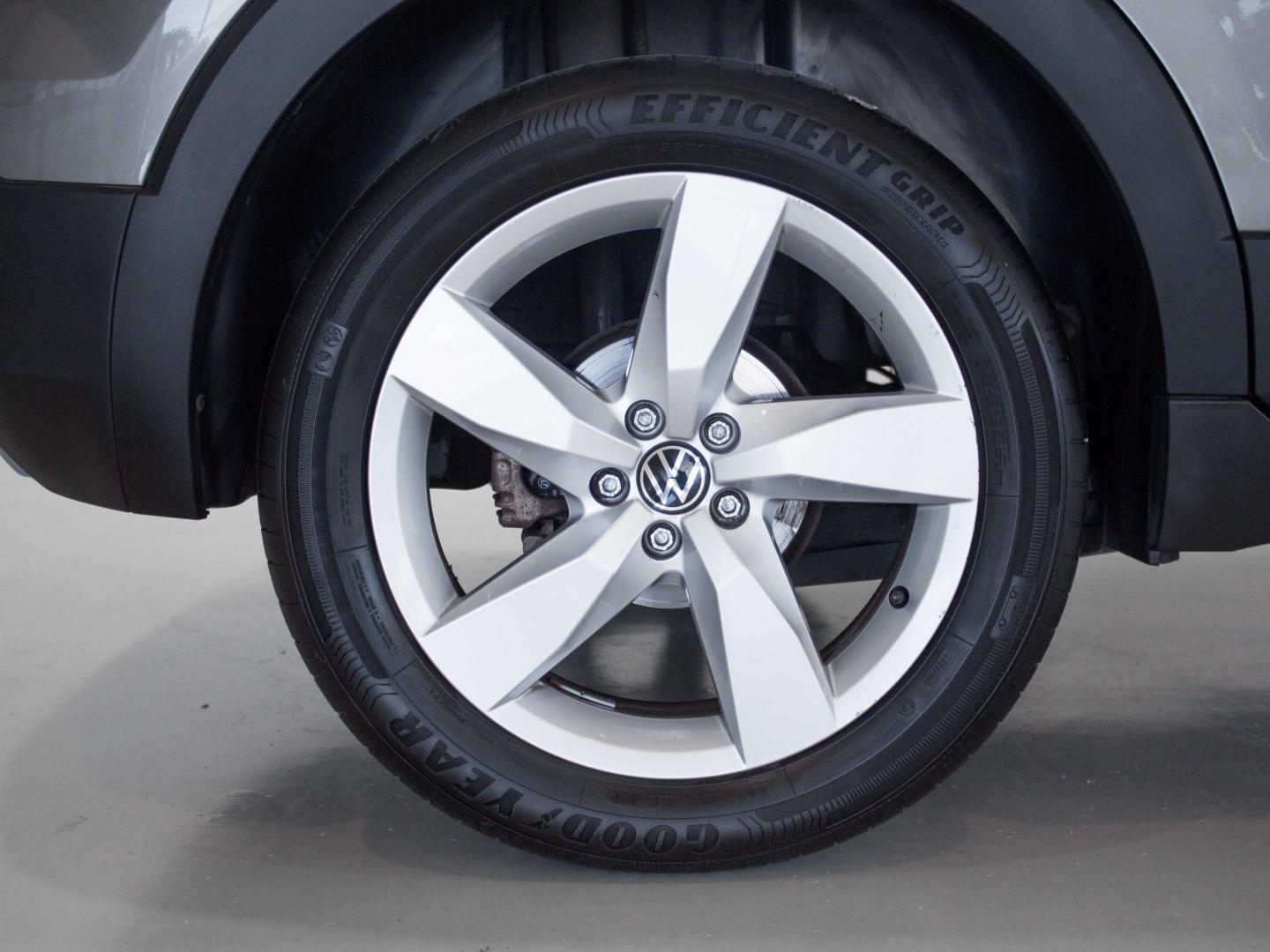 Volkswagen T-Cross 1.0 TSI 81KW SPORT 110 5P