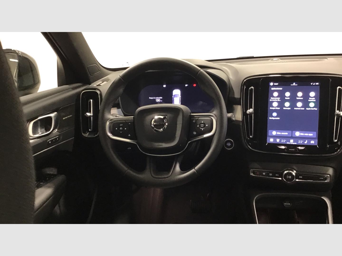 Volvo XC40 XC40 Plus, B3 Mild hybrid, Gasolina, Dark
