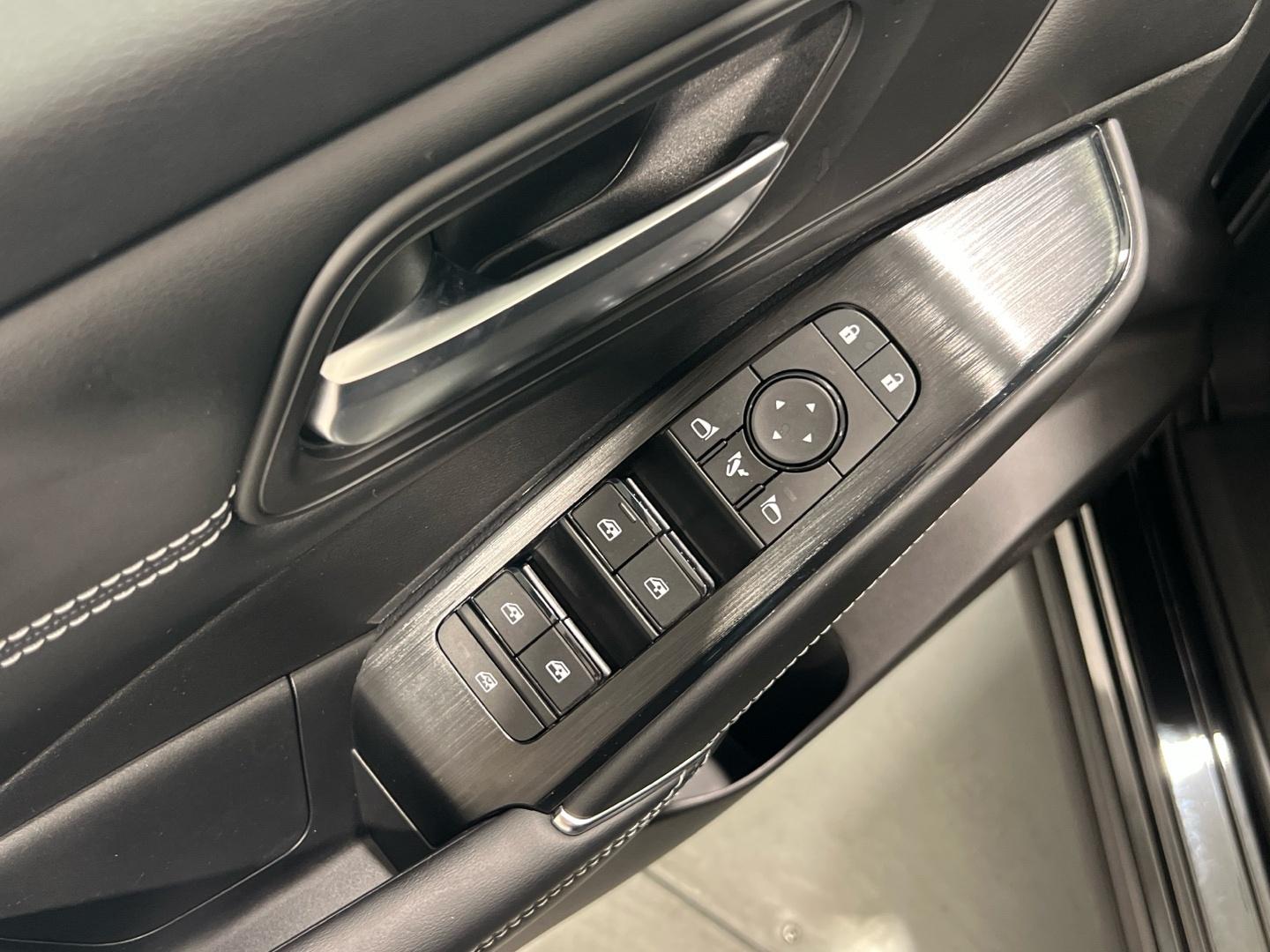 Nissan Qashqai 1.3 DIG-T MHEV 103KW N-CONNECTA 140 5P