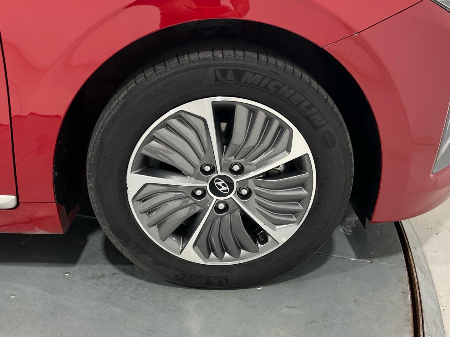 Hyundai IONIQ 1.6 GDI PHEV KLASS DCT 141 5P