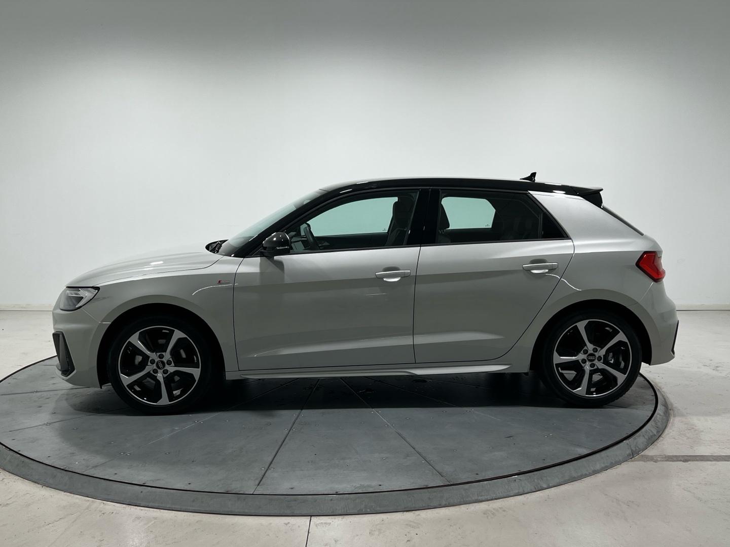 Audi A1 1.0 30 TFSI ADRENALIN SPORTBACK 116 5P