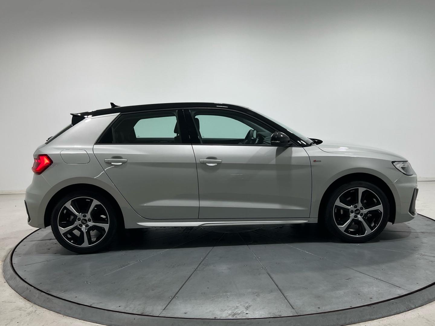 Audi A1 1.0 30 TFSI ADRENALIN SPORTBACK 116 5P
