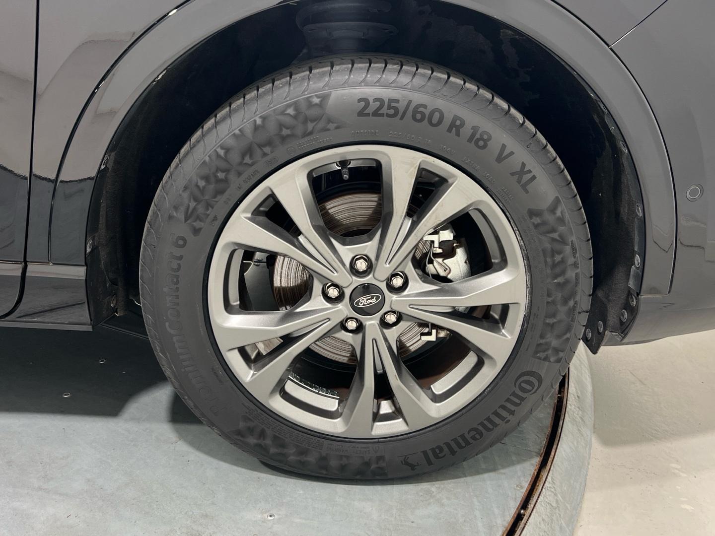 Ford Kuga 2.5 PHEV ST-LINE AUTO 225 5P