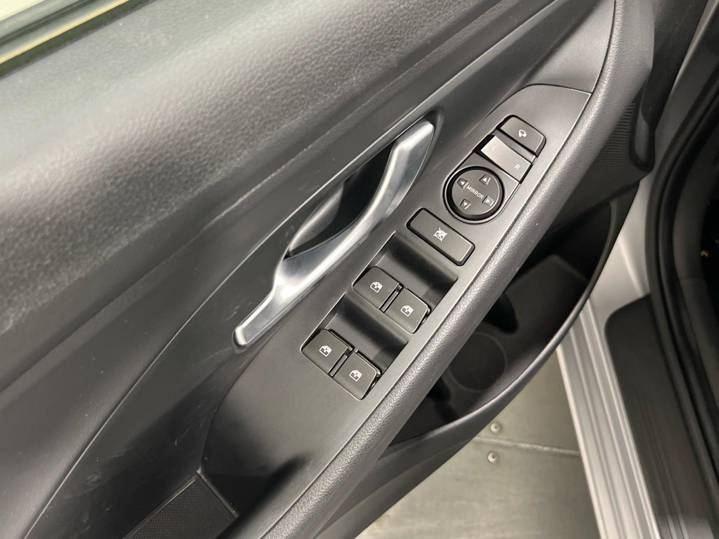Hyundai i30 1.0 TGDI MHEV KLASS 100 5P