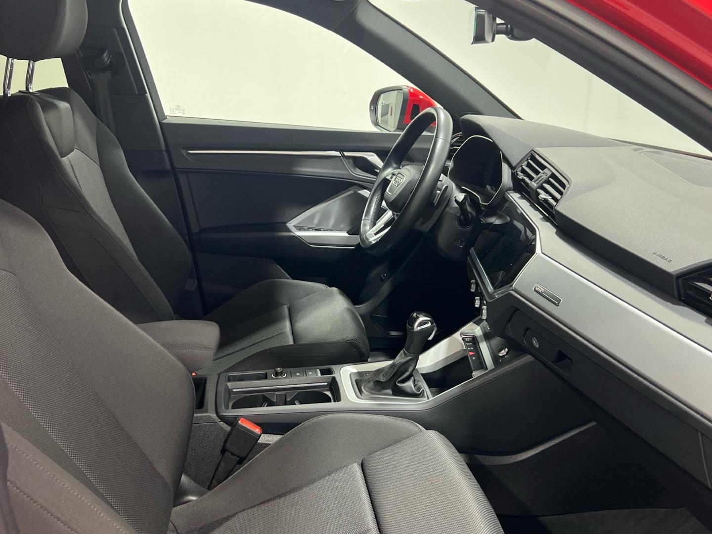Audi Audi Q3 S line 35 TFSI 110(150) kW(CV) S tronic