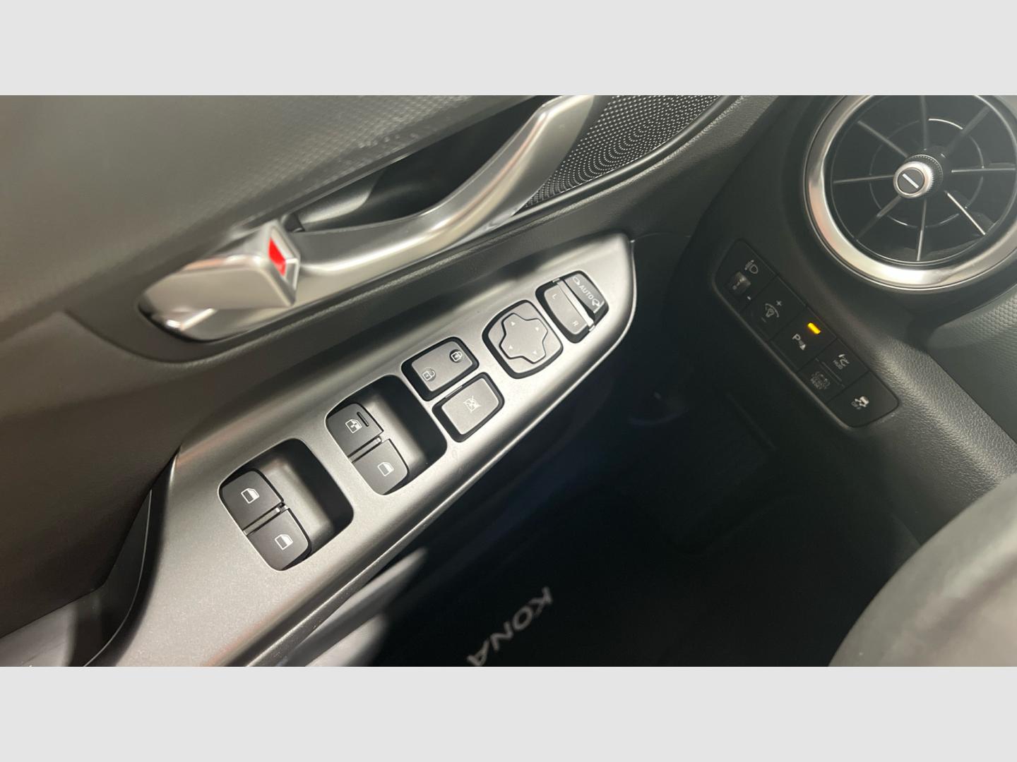 Hyundai Kona 1.6 GDI HEV STYLE SKY DCT 141 5P