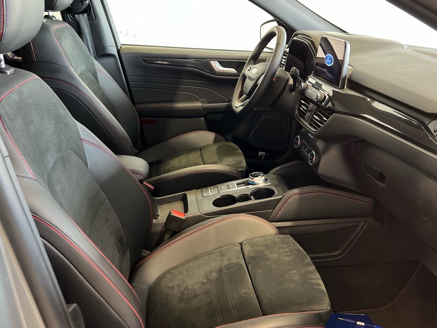 Ford Kuga 2.5 PHEV ST-LINE AUTO 225 5P