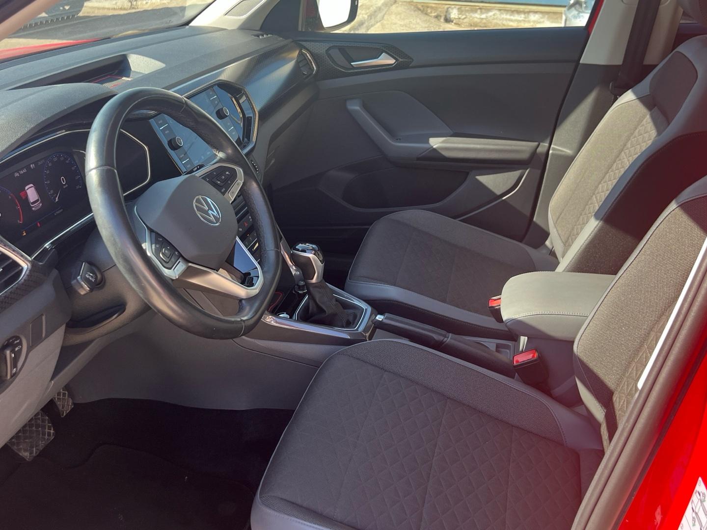Volkswagen T-Cross 1.0 TSI 81KW DSG ADVANCE 110 5P