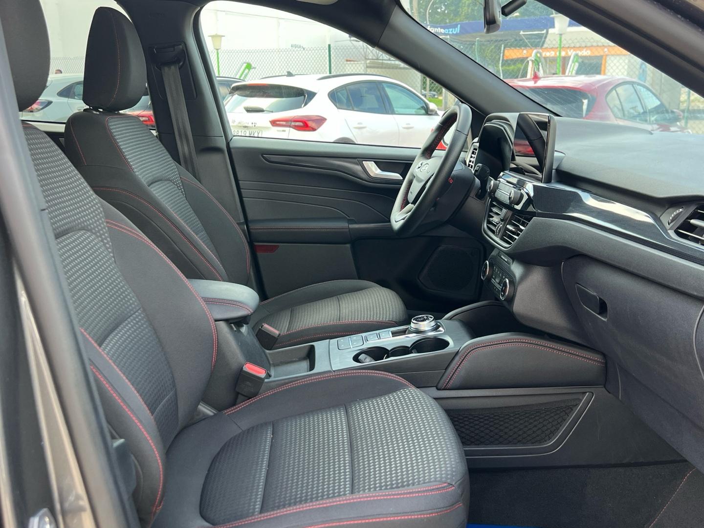 Ford Kuga 2.5 PHEV ST-LINE AUTO 225 5P