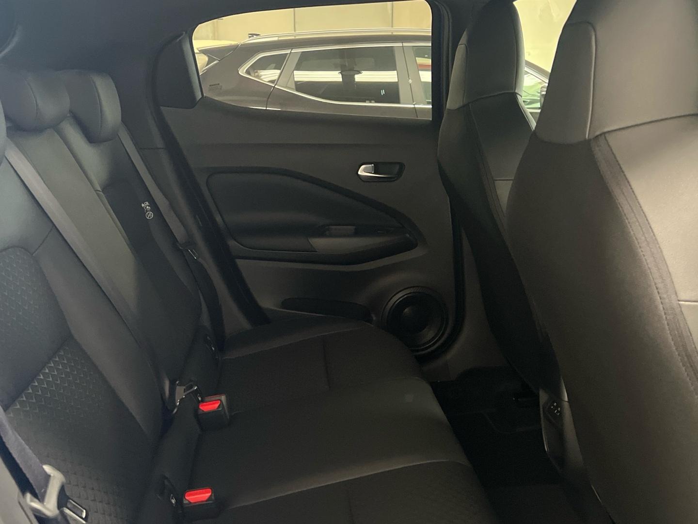 Nissan JUKE 1.0 DIG-T 84KW N-CONNECTA 114 5P