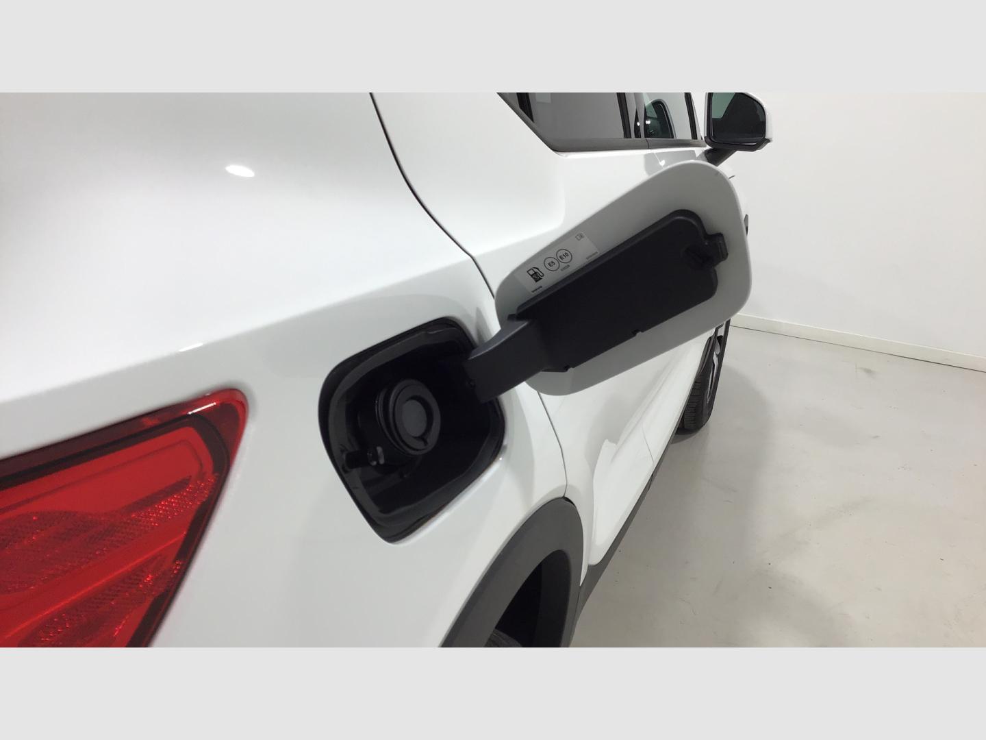 Volvo XC40 2.0 B3 CORE AUTO 163 5P