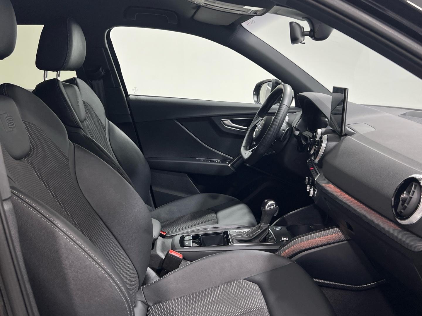Audi Q2 1.5 35 TFSI S TRONIC ADRENALIN BLACK ED 150 5P