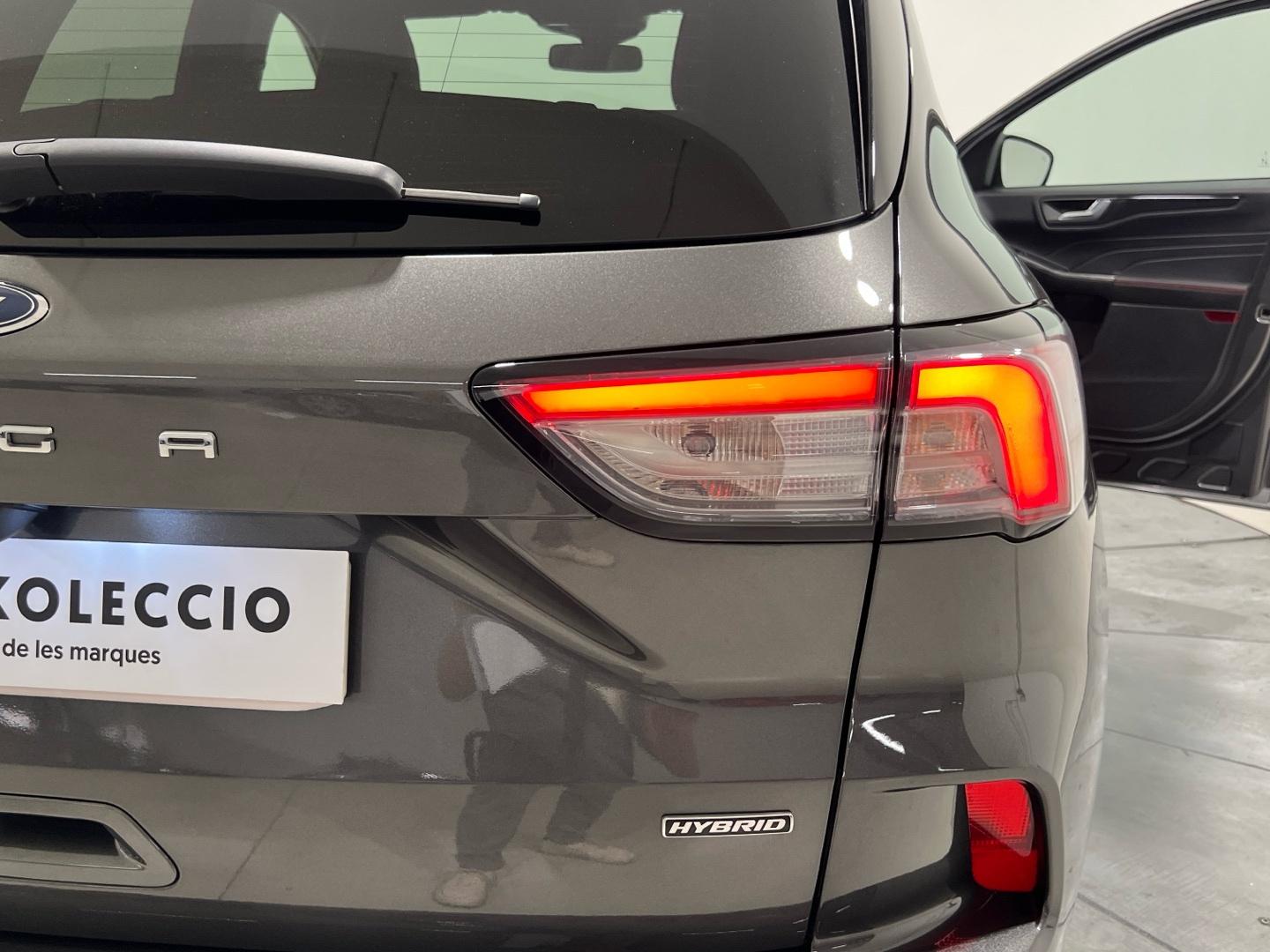 Ford Kuga 2.5 FHEV ST-LINE X AUTO 190 5P
