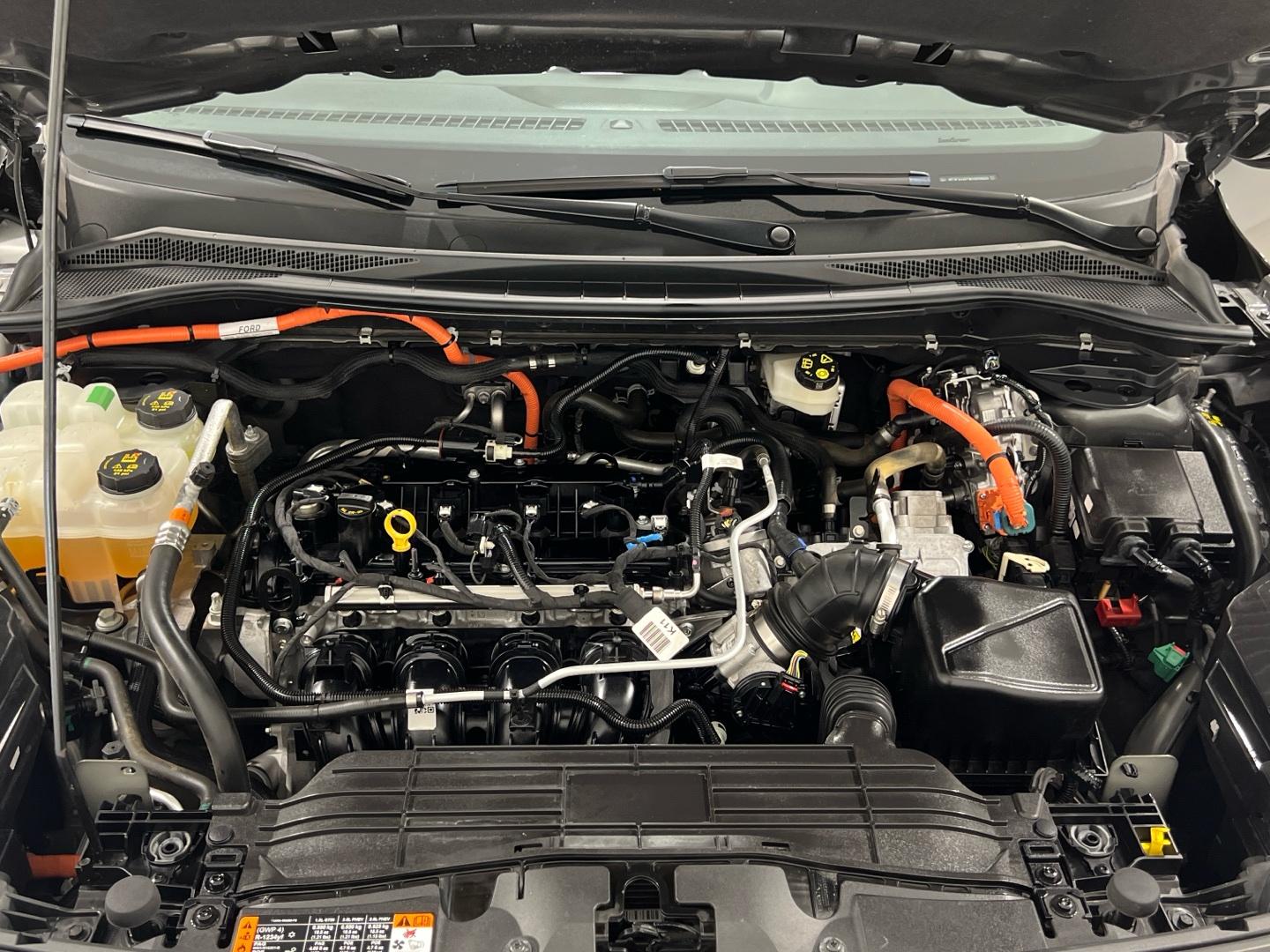 Ford Kuga 2.5 FHEV ST-LINE X AUTO 190 5P