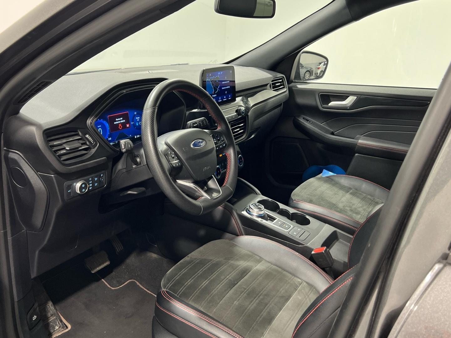 Ford Kuga 2.5 FHEV ST-LINE X AUTO 190 5P