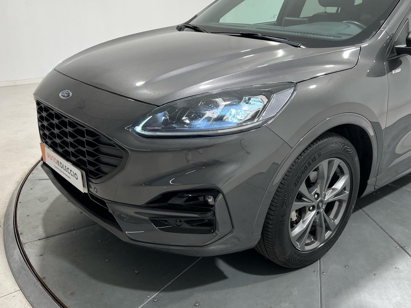 Ford Kuga 2.5 FHEV ST-LINE X AUTO 190 5P