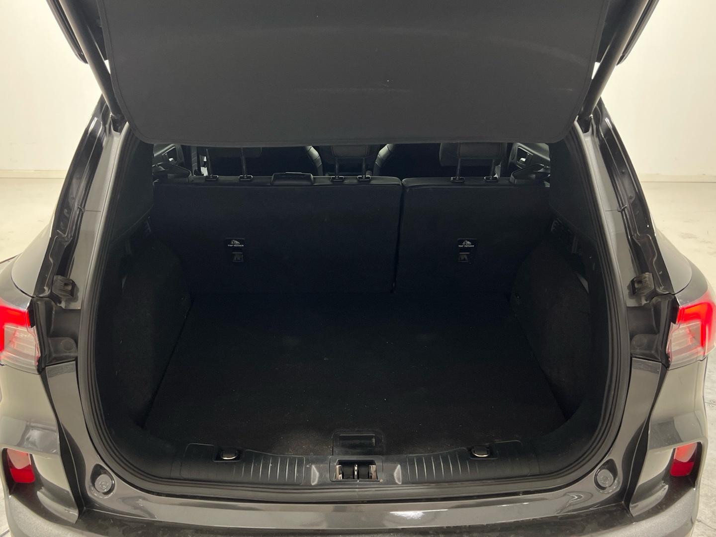 Ford Kuga 2.5 FHEV ST-LINE X AUTO 190 5P