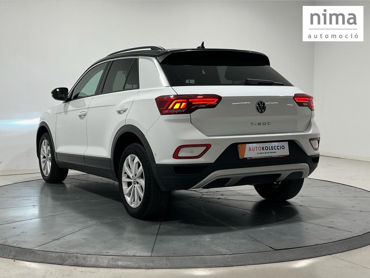 Volkswagen T-Roc 1.0 TSI 81KW DARK 110 5P