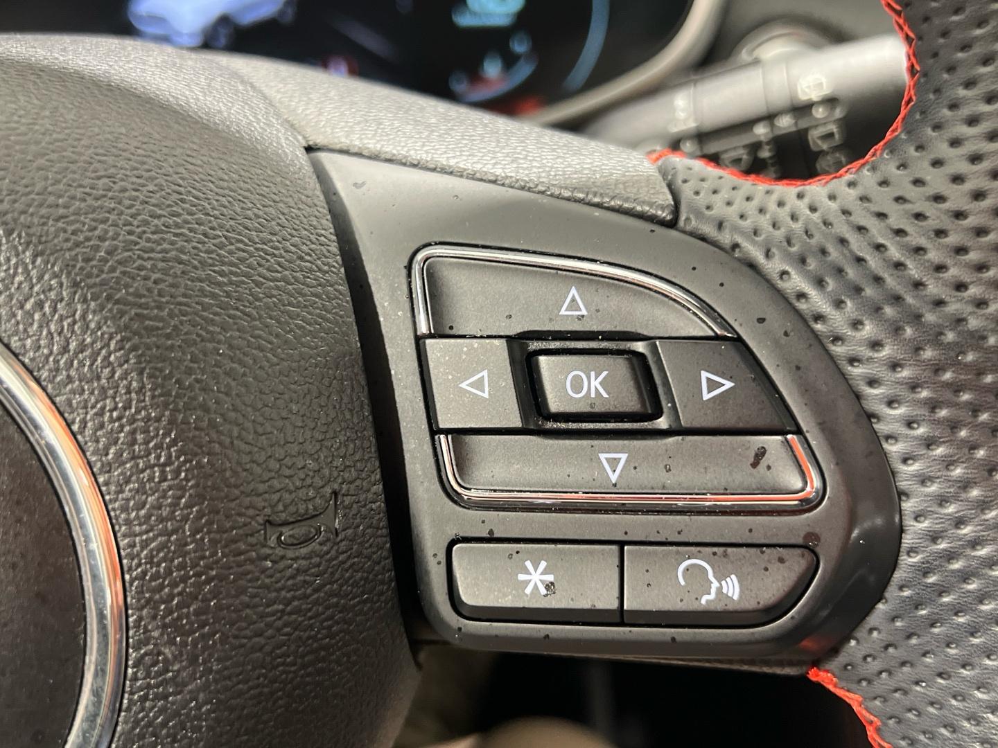 MG ZS 1.0T LUXURY AUTO 111 5P