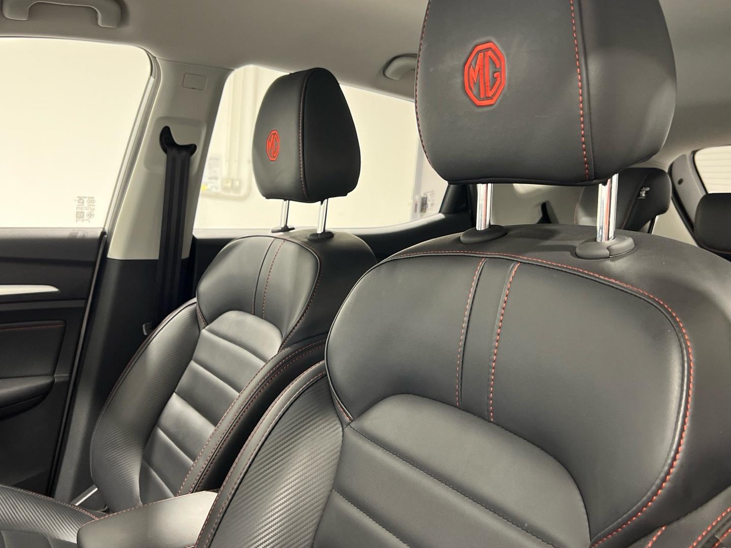 MG ZS 1.0T LUXURY AUTO 111 5P