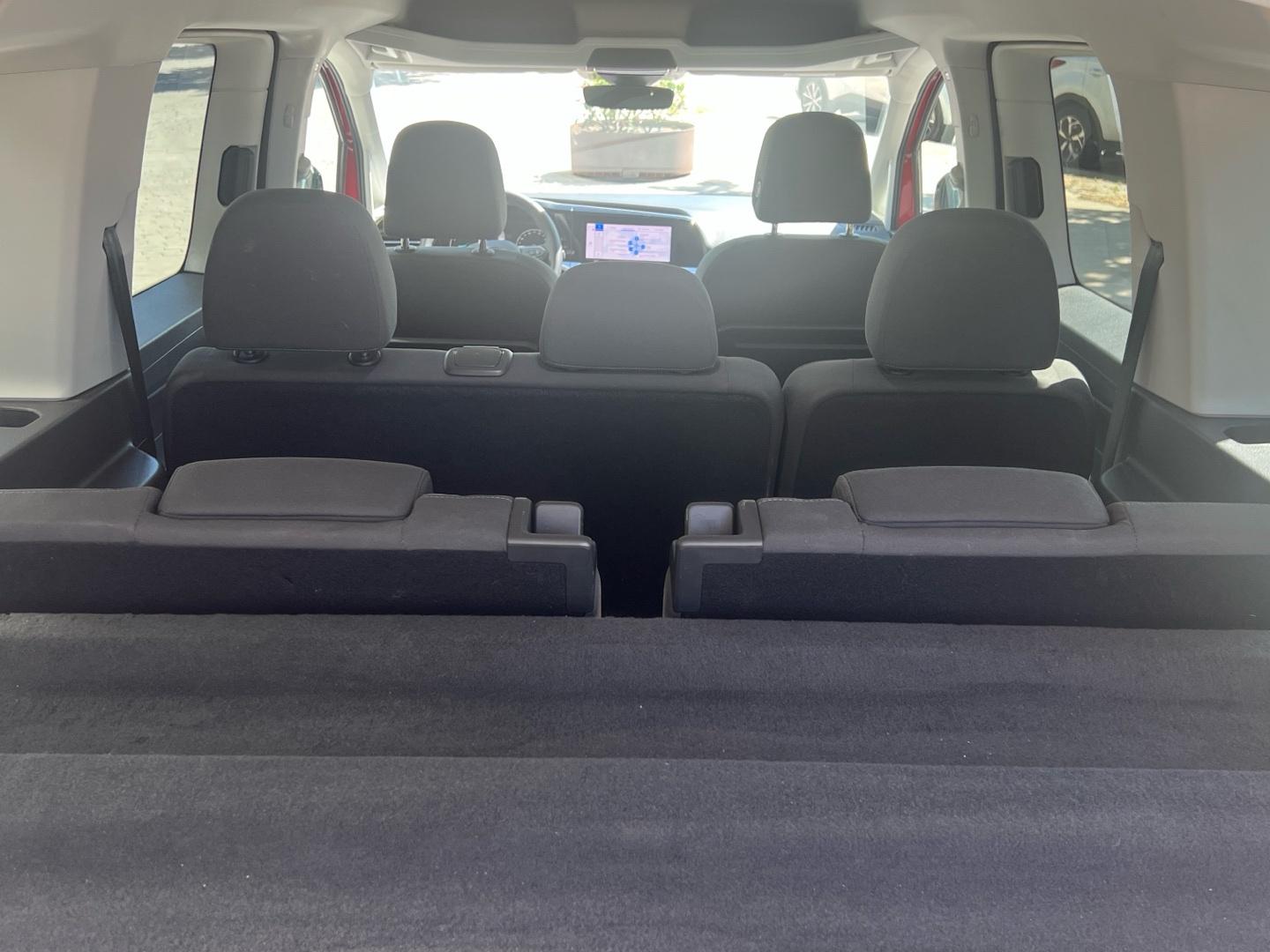 Ford Courier NUEVA TOURNEO CONNECT GRAND TITANIUM L2 1.5T 114cv EURO 6.2