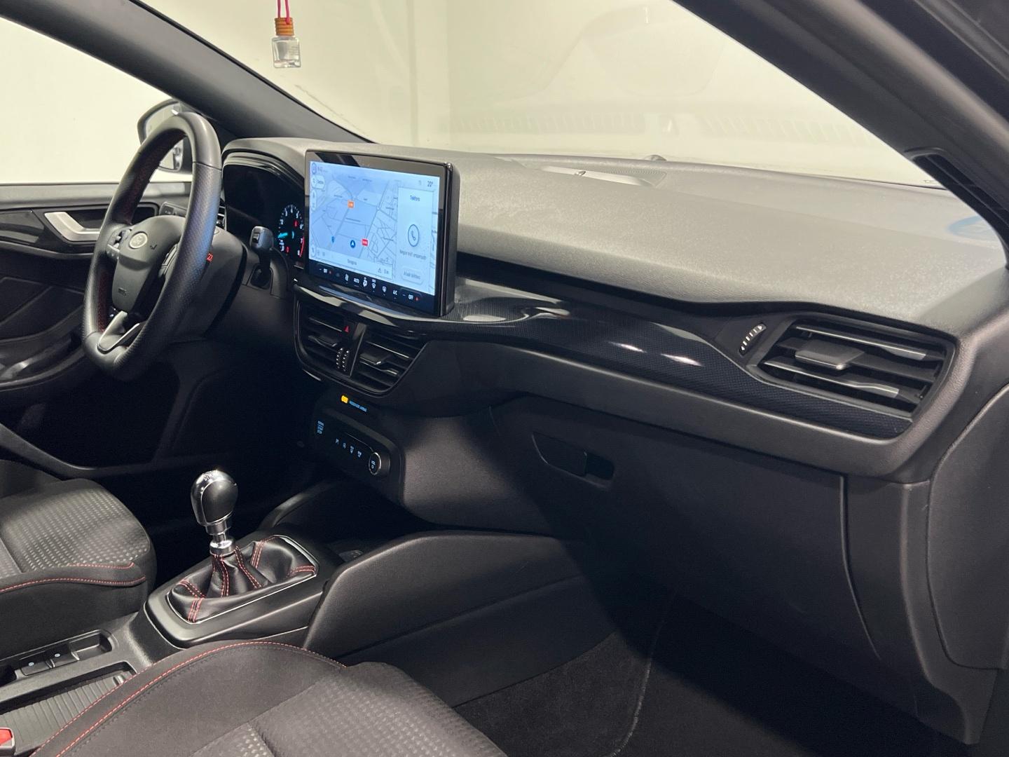Ford Focus 1.0 ECOBOOST MHEV 92KW ST-LINE 125 5P