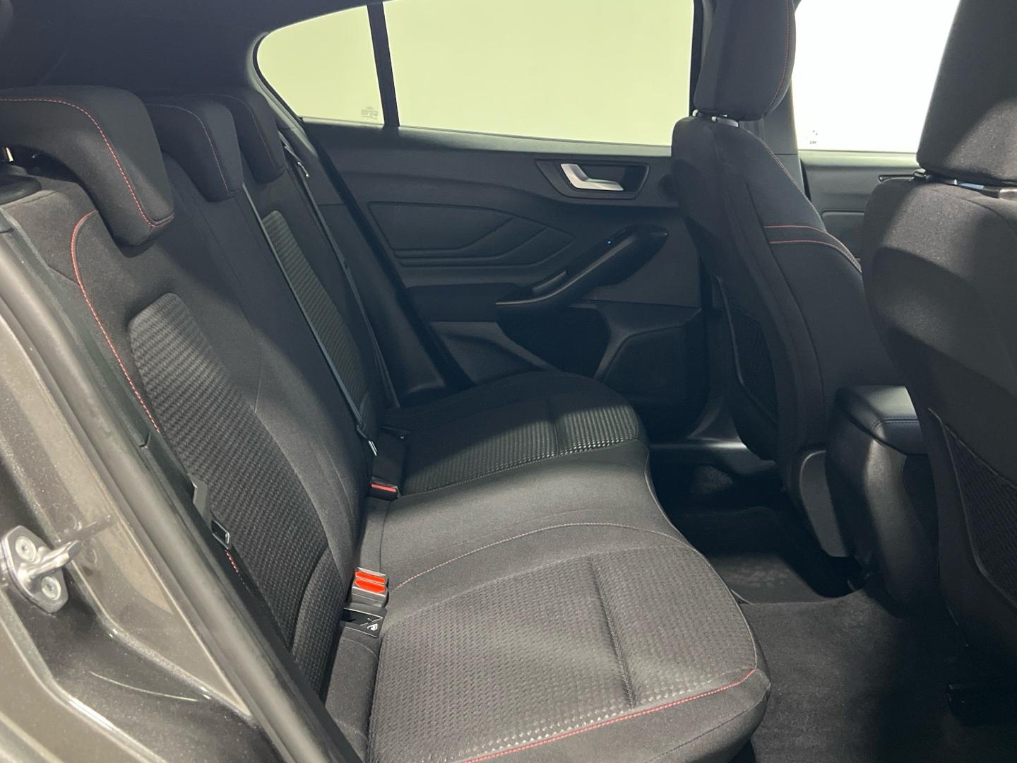 Ford Focus 1.0 ECOBOOST MHEV 92KW ST-LINE 125 5P
