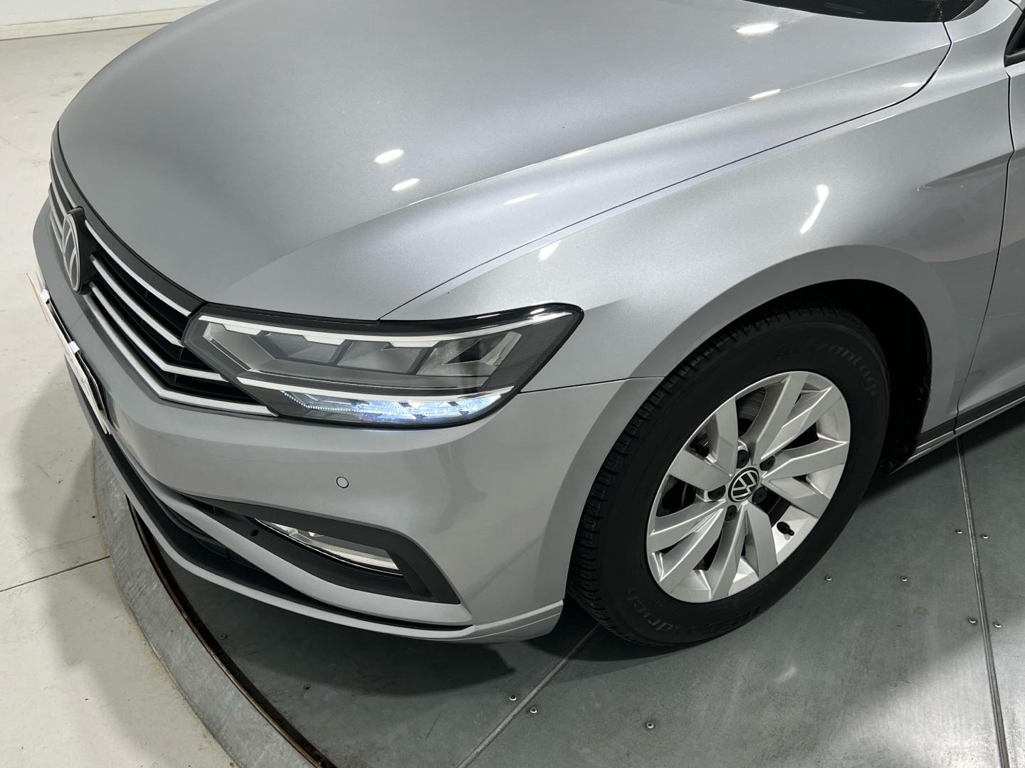 Volkswagen Passat 2.0 TDI 90KW DSG VARIANT 122 5P