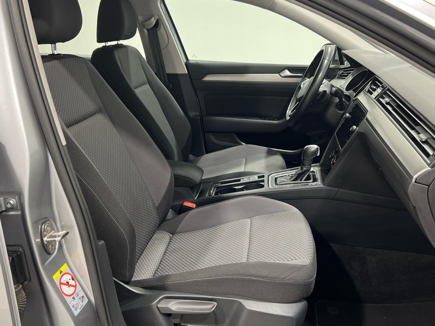 Volkswagen Passat 2.0 TDI 90KW DSG VARIANT 122 5P