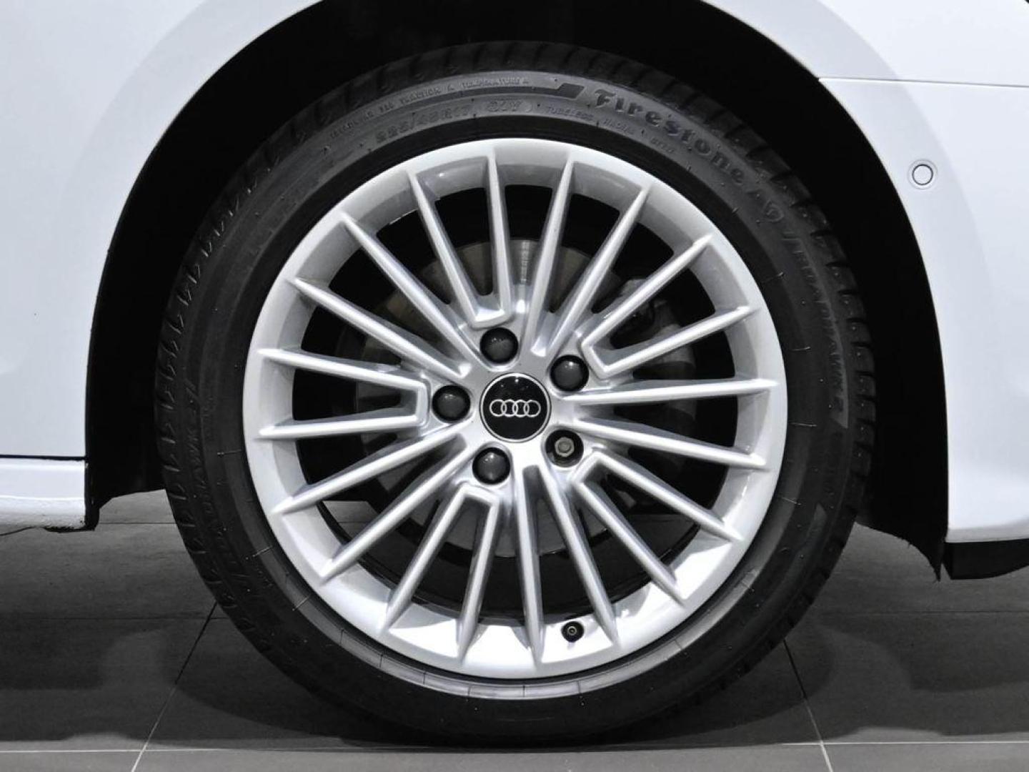 Audi A3 Sportback Advanced 30 TFSI 81 kW (110 CV) S tronic