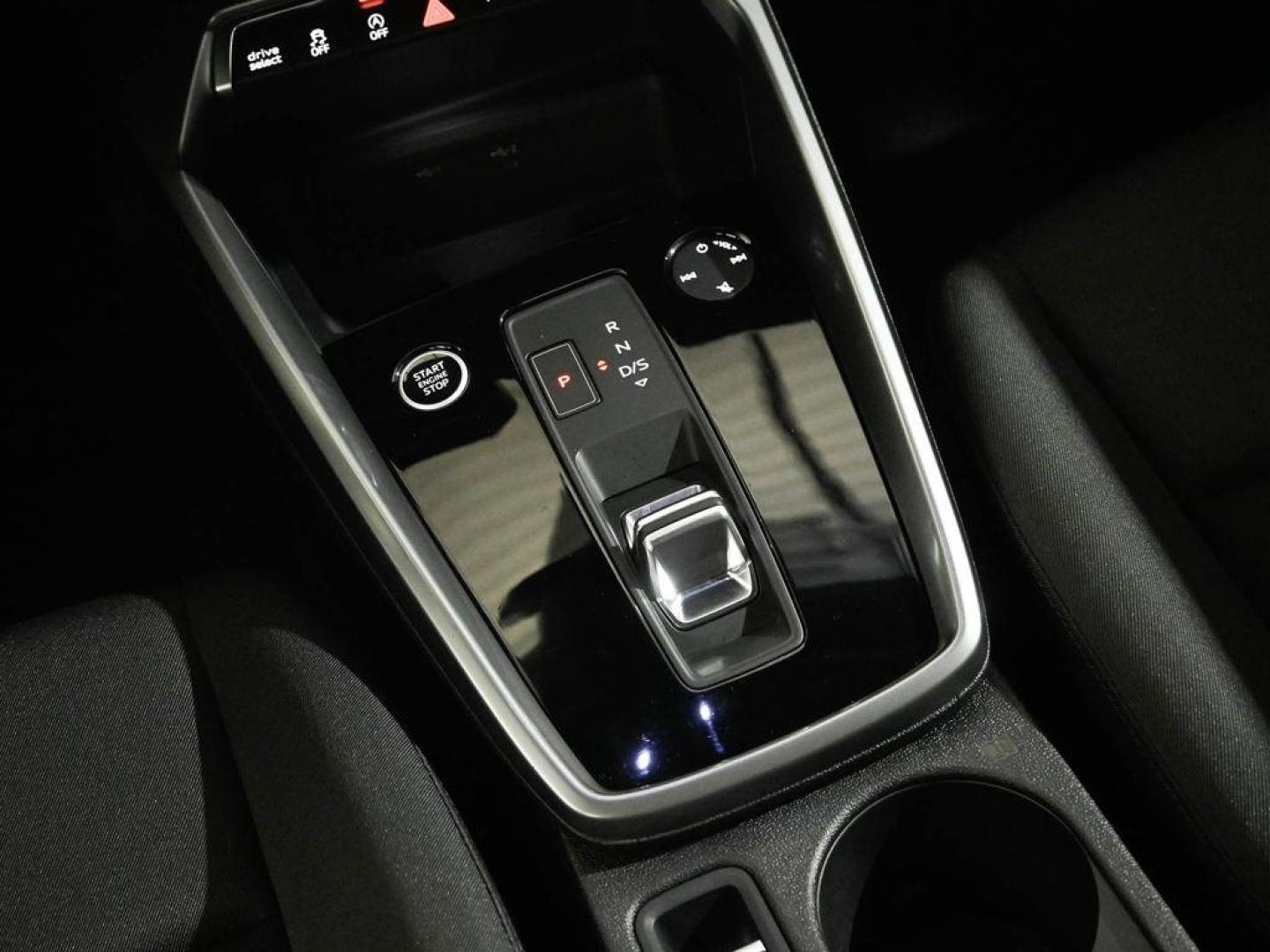 Audi A3 Sportback Advanced 30 TFSI 81 kW (110 CV) S tronic