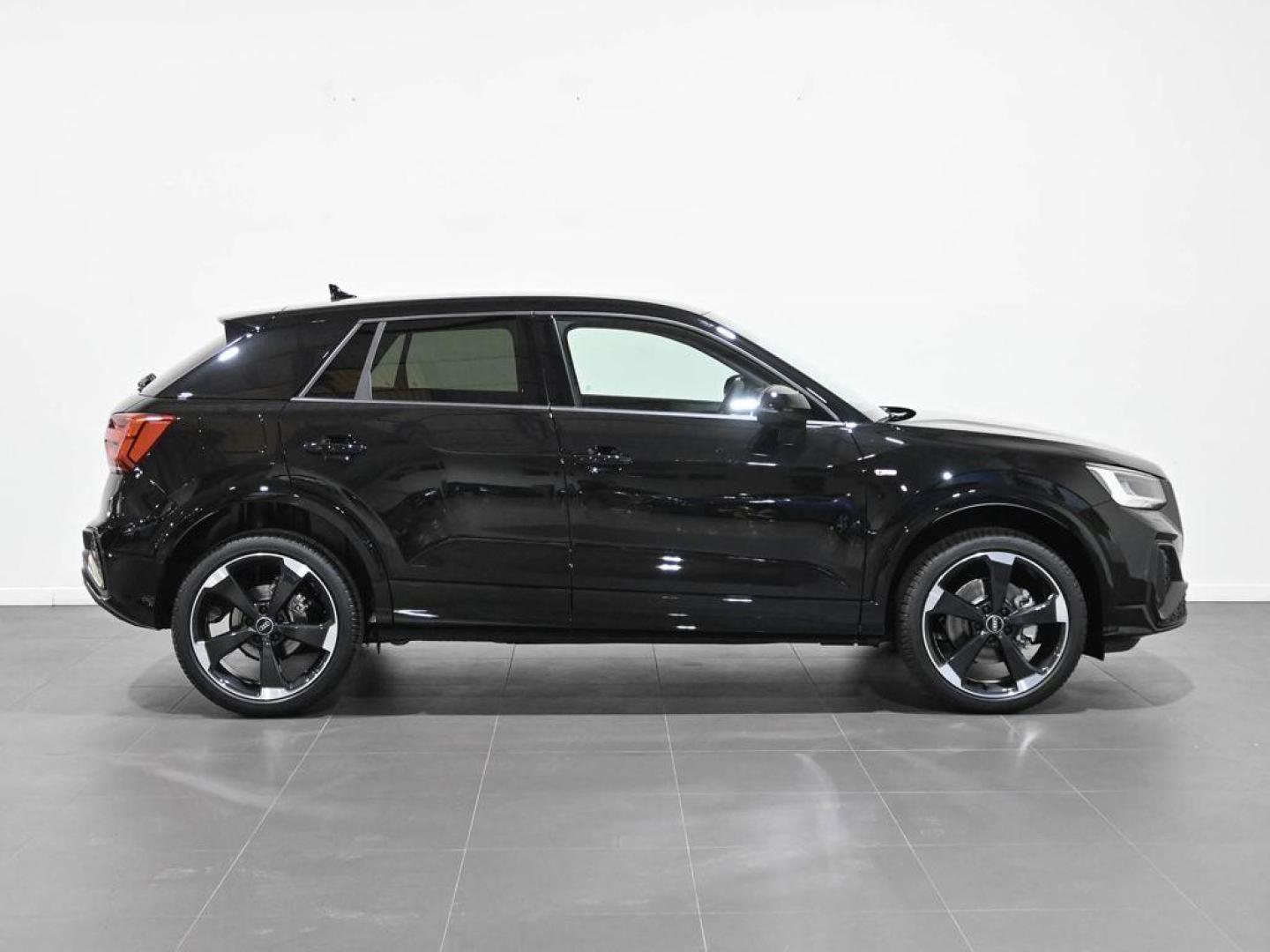 Audi Q2 Adrenalin Black Edition 35 TFSI 110 kW (150 CV) S tronic
