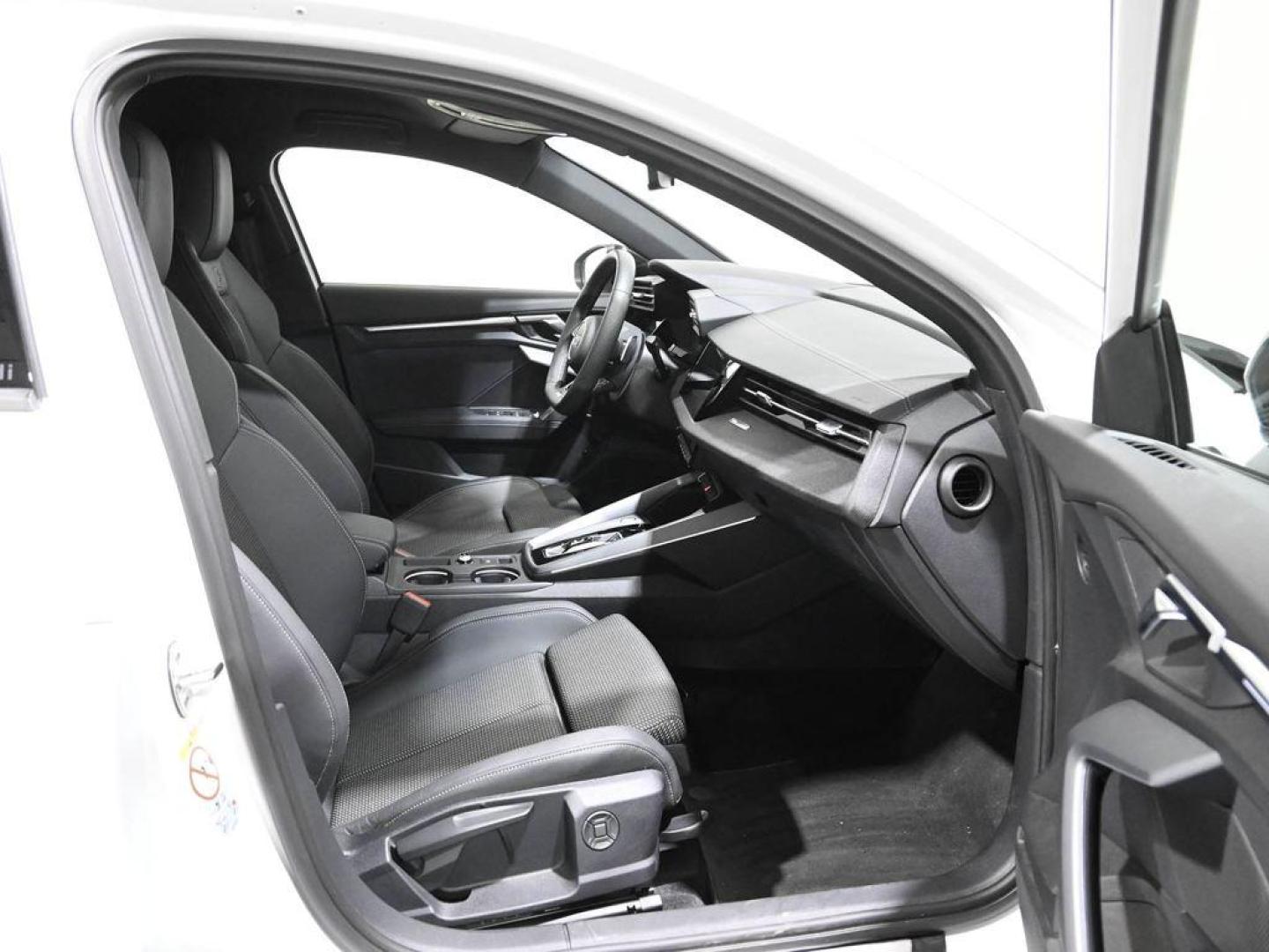 Audi A3 Allstreet Genuine 35 TFSI 110 kW (150 CV) S tronic