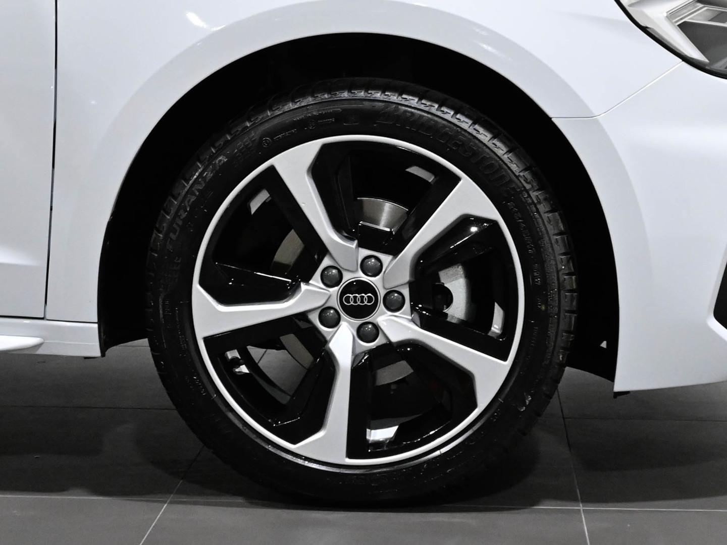Audi A1 Sportback Adrenalin 30 TFSI 81 kW (110 CV) S tronic