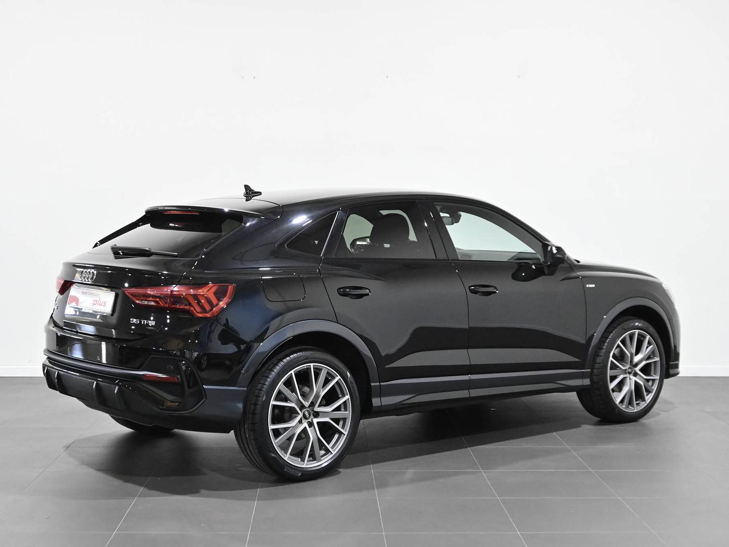 Audi Q3 Sportback Black line 35 TFSI 110 kW (150 CV) S tronic