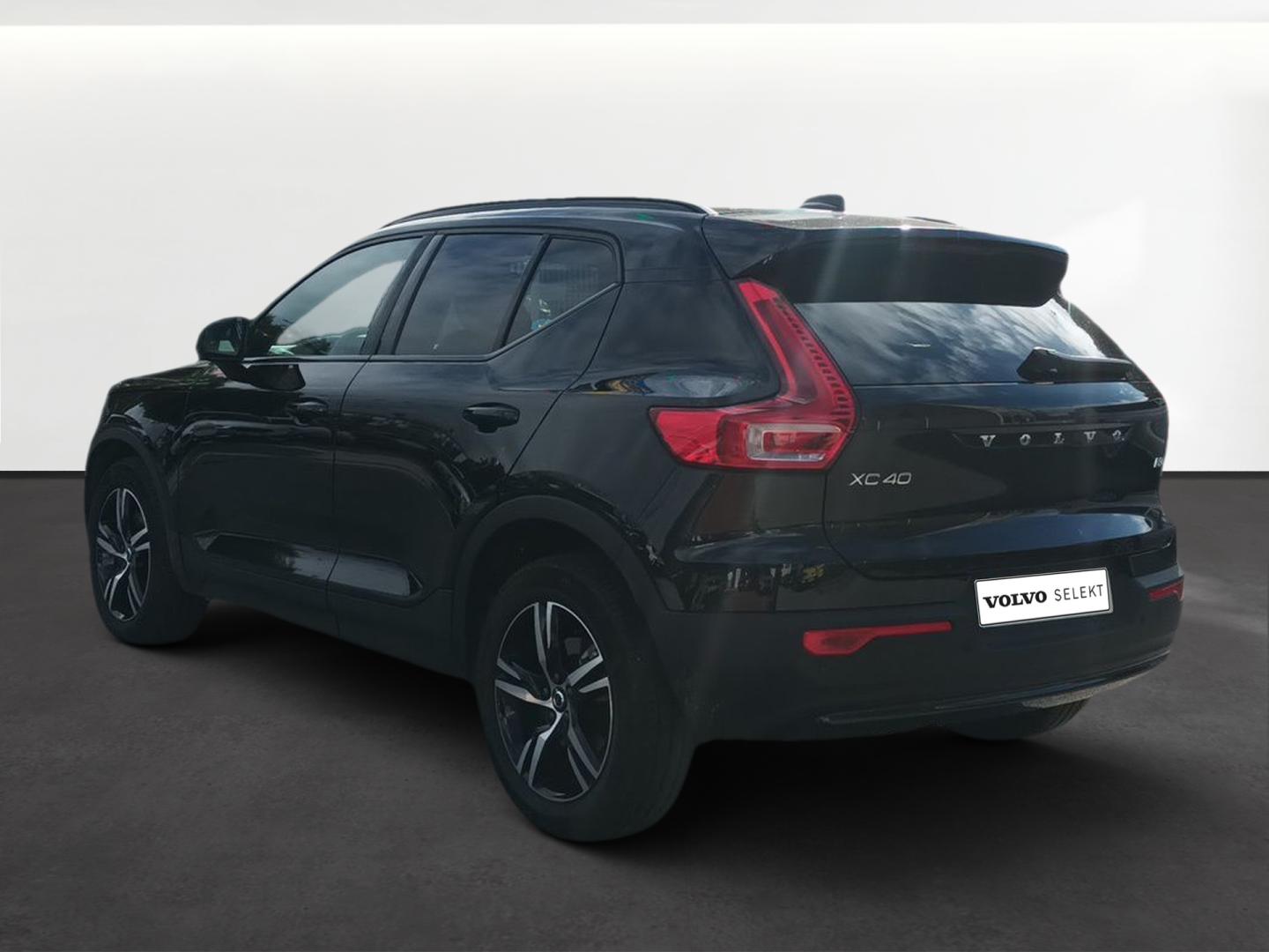 Volvo XC40 2.0 B3 PLUS DARK AUTO 163 5P
