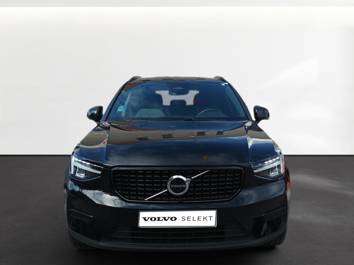 Volvo XC40 2.0 B3 PLUS DARK AUTO 163 5P