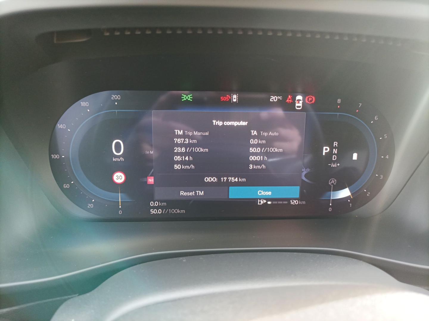 Volvo XC40 2.0 B3 PLUS DARK AUTO 163 5P